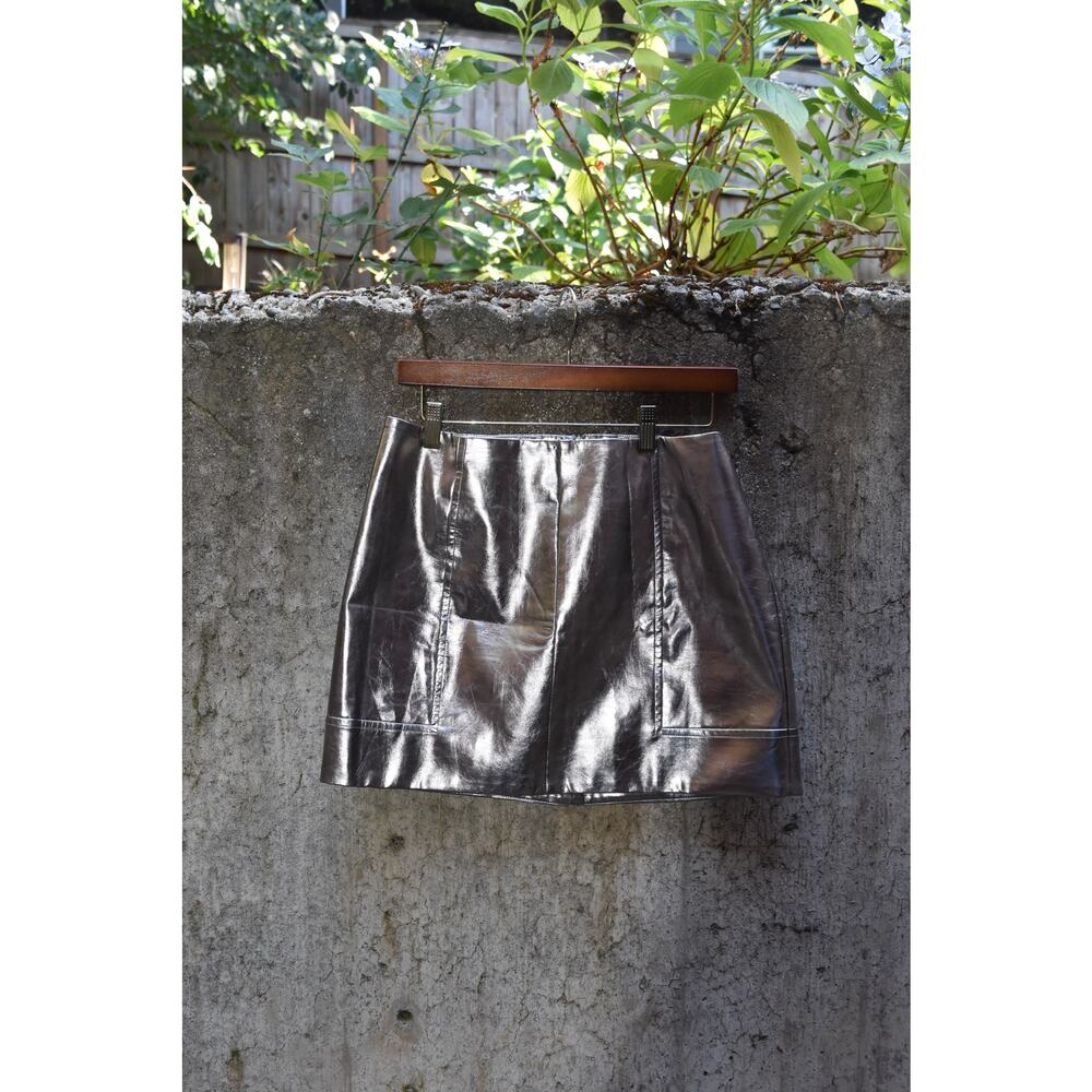Mistress Rocks Metallic Silver Faux Leather Mini Skirt – Size L